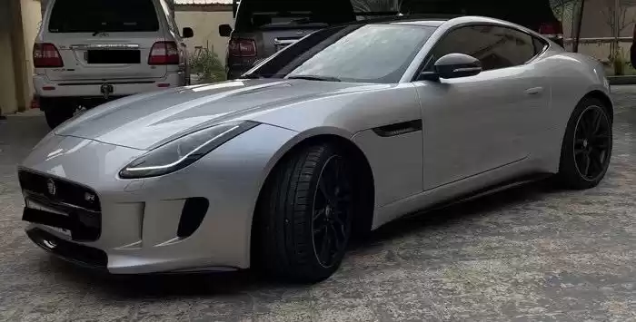 Gebraucht Jaguar Unspecified Zu vermieten in Riad #21468 - 1  image 